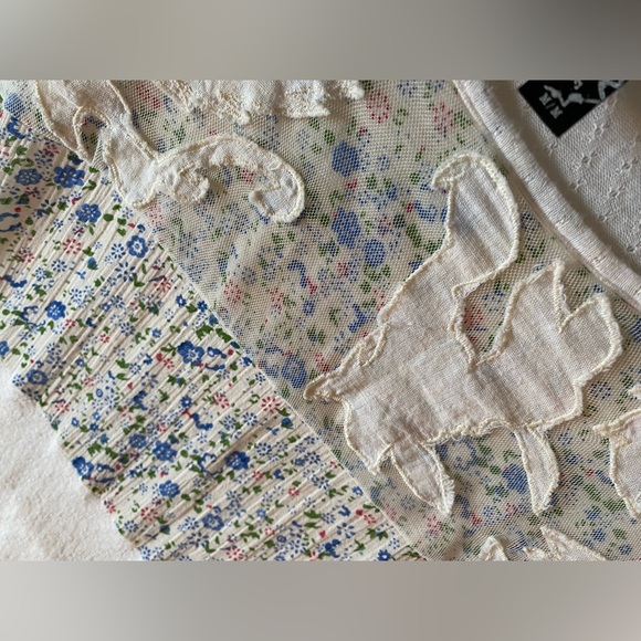 Free People Off White Floral Distressed Layered Patchwork Long Sleeve Top Medium - Picture 2 of 14